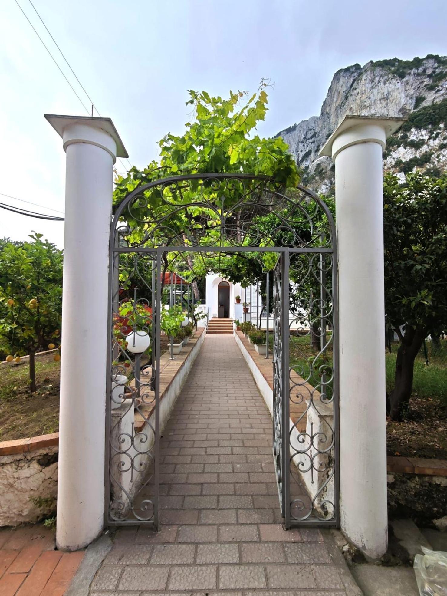 Casa Ferraro Hotel Marina Grande  Екстериор снимка